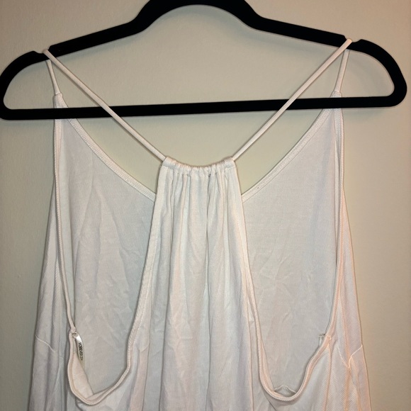 Forever 21 Women’s White Peplum Tank Top Size 2X - Picture 8 of 8